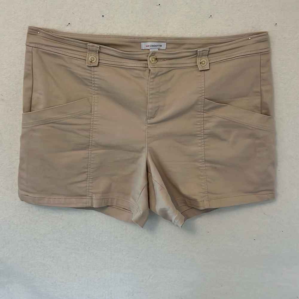 Liz Claiborne Shorts. 18w